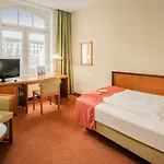 Western Excelsior Hotel