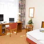 Hotel Western Excelsior 4*