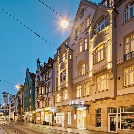 Western Excelsior Hotel 4*