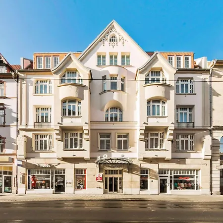 Western Excelsior