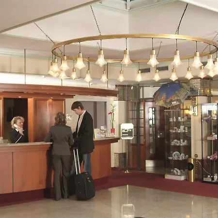 Western Excelsior Hotel 4*