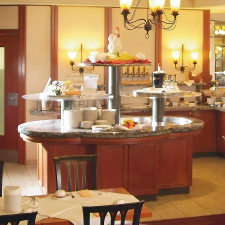 Western Excelsior Hotel 4*