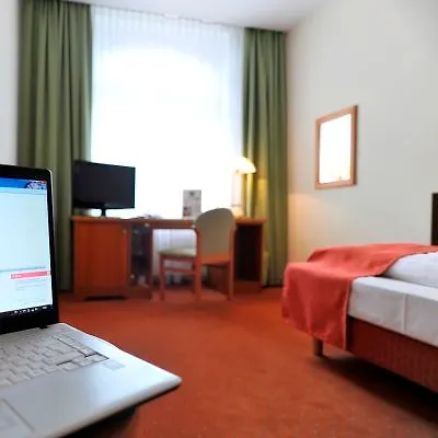 Western Excelsior 4*