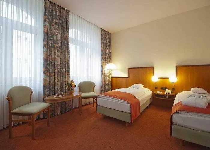 Western Excelsior 4*